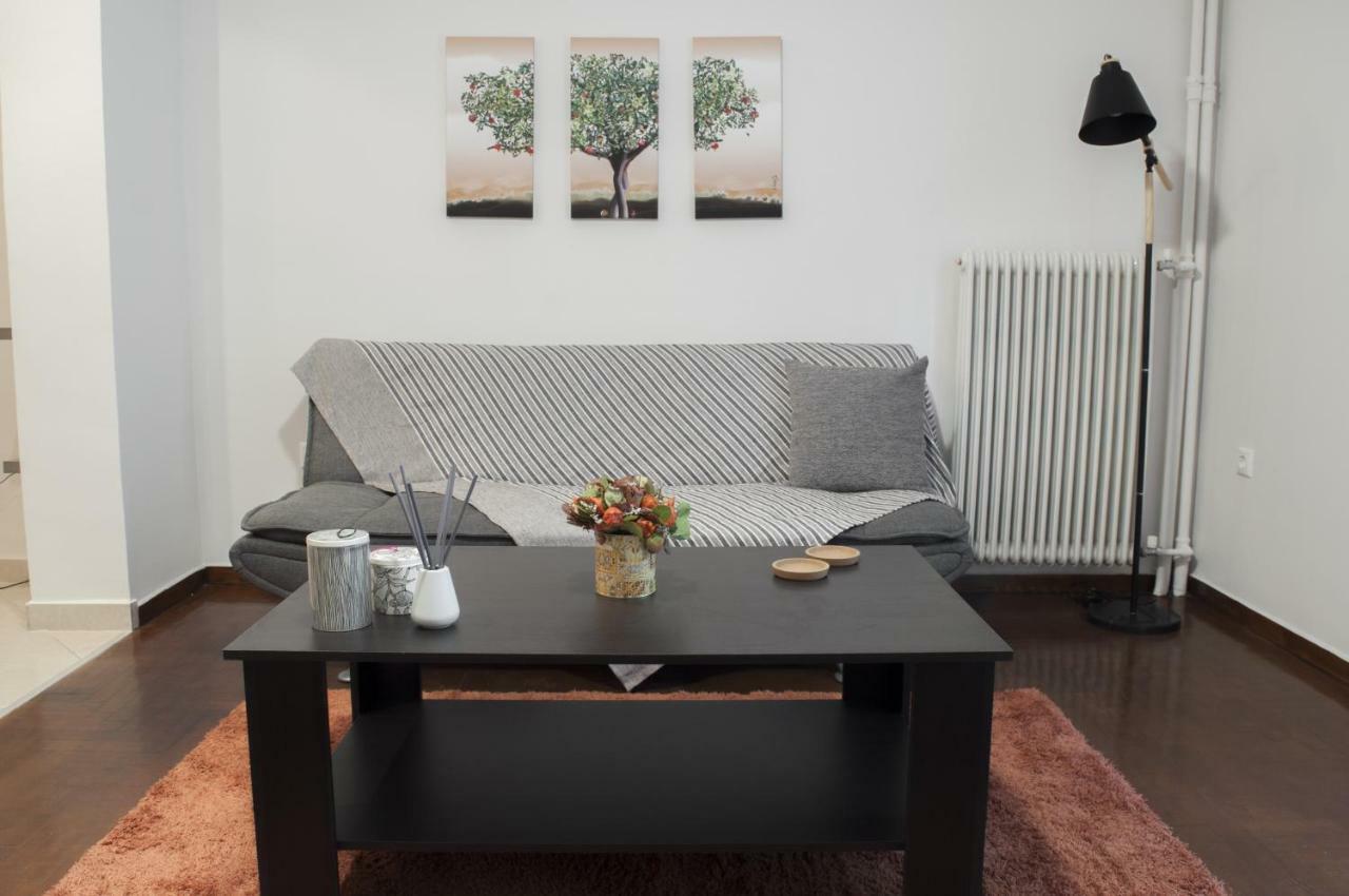 Modern Apartment, Excellent And Vibrant Location!! Athens Exterior photo